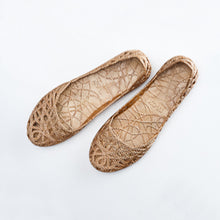 Online Commercial Product Overhead View