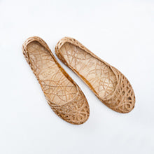 Online Commercial Product Overhead View